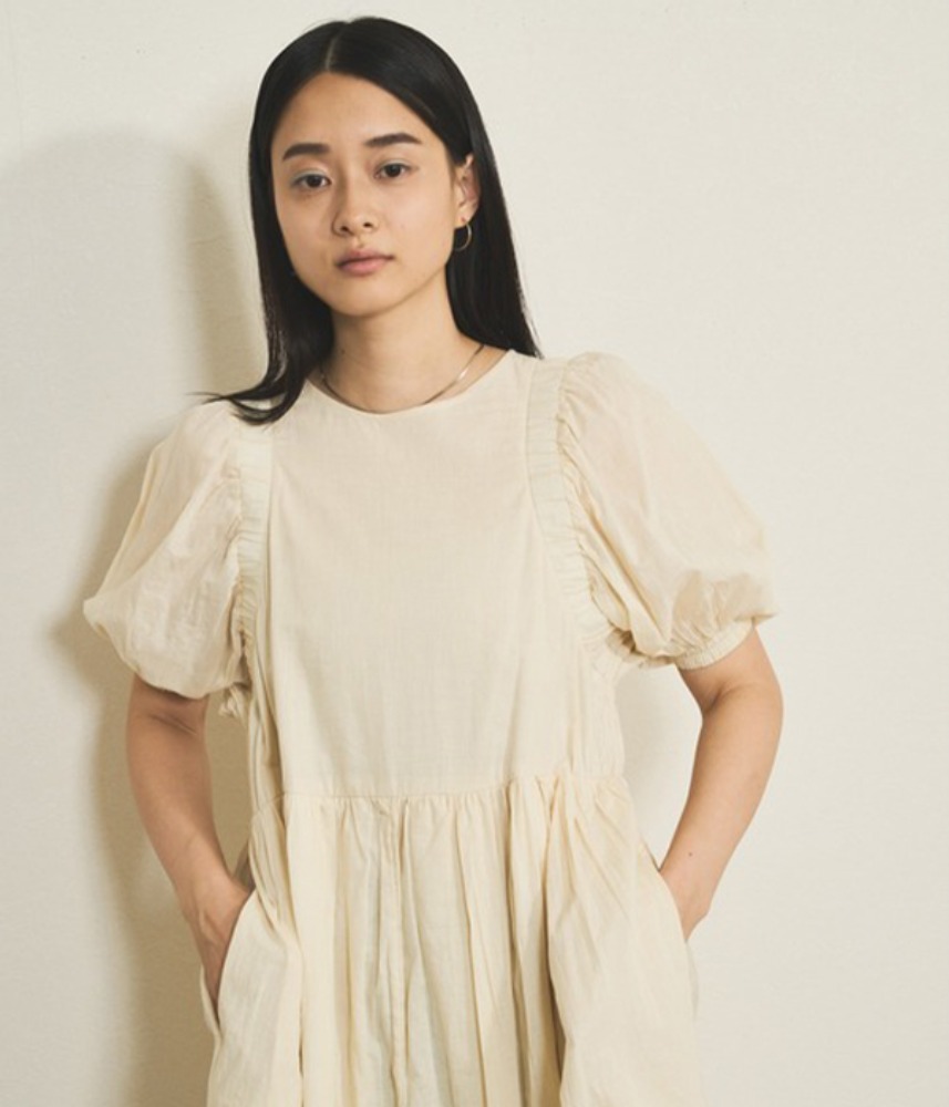 [AUDREY] [Audrey and John Wad]  ‘MADE IN INDIA’ COTTON VOILE SERIES cocoon silhouette dress / 01 cream